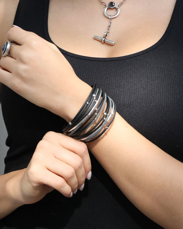 leather bracelet -  black